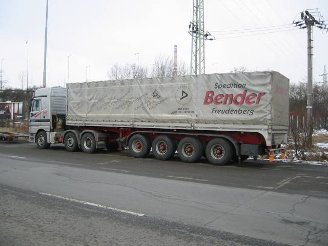 MB-Actros-2553-Bender-Vaclavik-120305-01.jpg - Karel Vaclavik