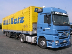 MB-Actros-MP2-1844-Betz-Fitjer-050507-03