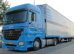 MB-Actros-MP2-1841-Bos-Schiffner-180806-01-NL