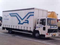 Volvo-FL614-vdBosch-RElskamp-290505-01