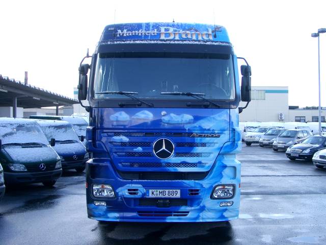 MB-Actros-MP2-Brand-Koeln-Truck-Schimana-020305-02.jpg - Piet Schimana