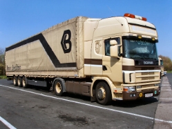 Scania-164-L-480-Braun-Holz-260506-02