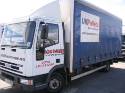 Iveco-EuroCargo-75-E-17-Bywater-Fitjer-171208-01