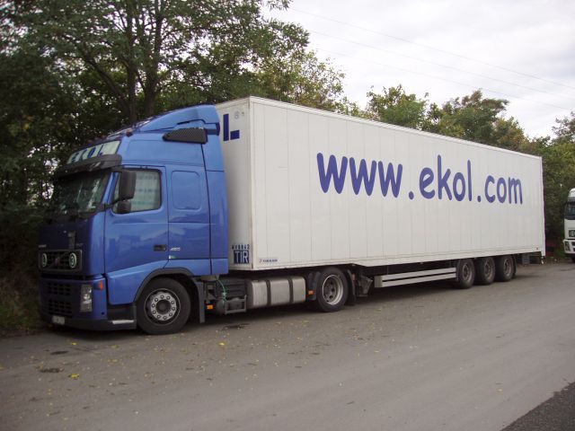 Volvo-FH12-460-Ekol-Holz-301104-1.jpg - Frank Holz