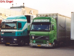 Volvo-FH12-Eurotrack-Engel-130105-01