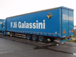 Iveco-Stralis-AS-440S48-Galassini-Holz-110805-01