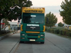 MAN-TG-460-A-XXL-Gartner-Brenner-220504-2