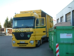 MB-Actros-2541-MP2-Goedecke-Hass-311205-01