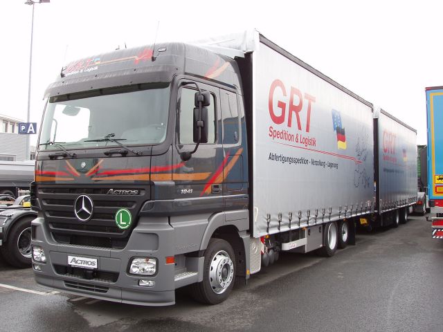 MB-Actros-1841-MP2-GRT-Holz-140405-01.jpg