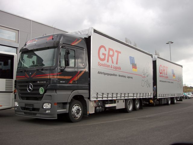 MB-Actros-1841-MP2-GRT-Holz-140405-02.jpg