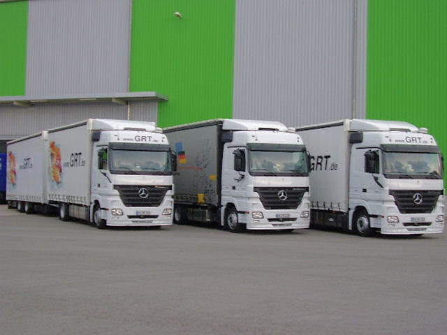 MB-Actros-MP2-1841-GRT-Ventroni-291006-05.jpg
