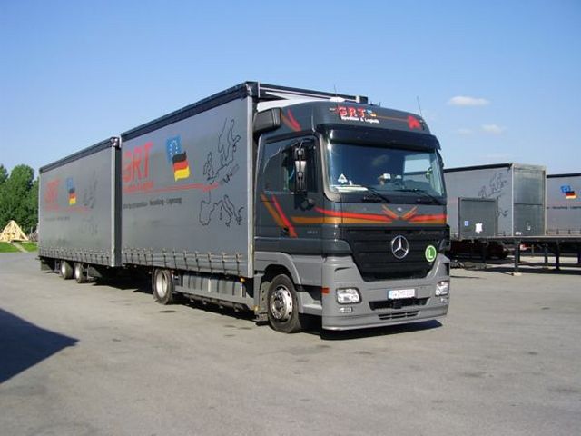 MB-Actros-MP2-GRT-Ventroni-200706-05.jpg