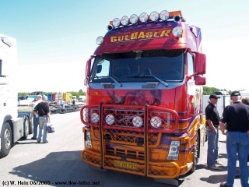 Volvo-FH12-Guldager-Sweet-Candy-280605-01