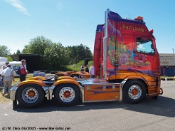 Volvo-FH12-Guldager-Sweet-Candy-280605-03