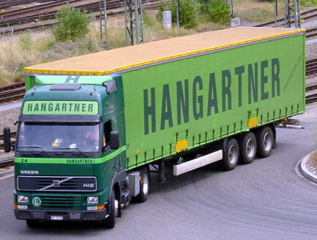 Volvo-FH12-420-Hangartner-Hangartner-Hefele-211106-04.jpg