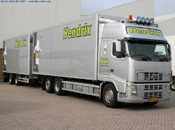 Volvo-FH16-550-Hendrix-010907-01