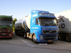 Volvo-FH12-420-vHeur-Koster-140507-01