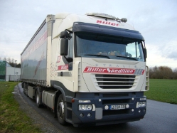 Iveco-Stralis-AS-Hiller-Voss-170108-01