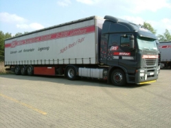 Iveco-Stralis-AS-Hiller-Wittenburg-230705-02
