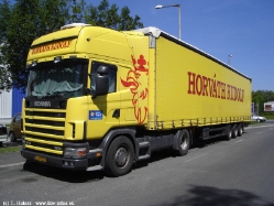 Scania-124-L-470-Horvath-Halasz-290610-01