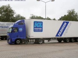 Volvo-FH12-460-Intercombi-0908047-01