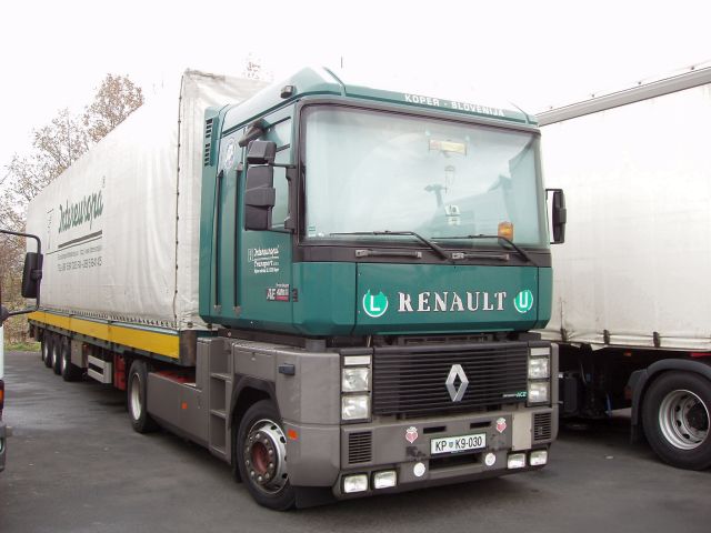Renault-AE-420-Intereuropa-Holz-021204-1.jpg - Frank Holz