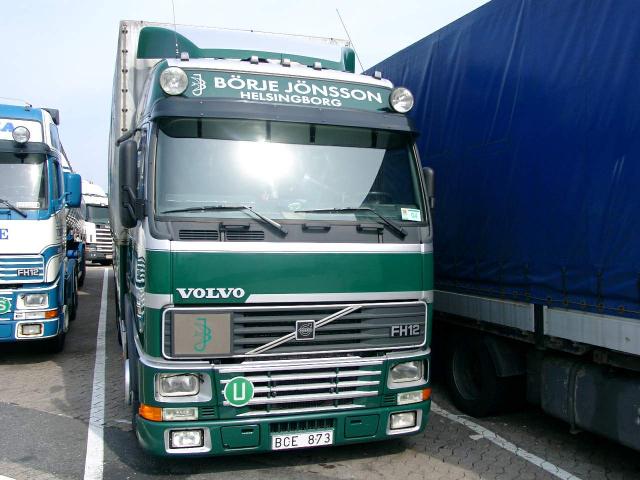Volvo-FH12-Joensson-Willann-040504-1.jpg - Michael Willann