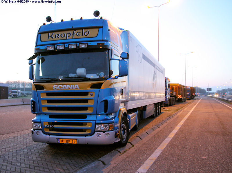 Scania-R-420-Kropfeld-070409-03.jpg