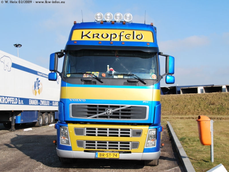 Volvo-FH-440-Kropfeld-140209-02.jpg