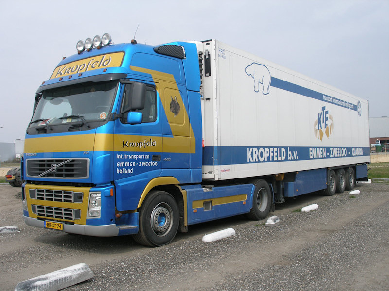 Volvo-FH-440-Kropfeld-Holz-040608-01.jpg - Frank Holz