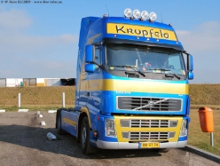 Volvo-FH-440-Kropfeld-140209-03