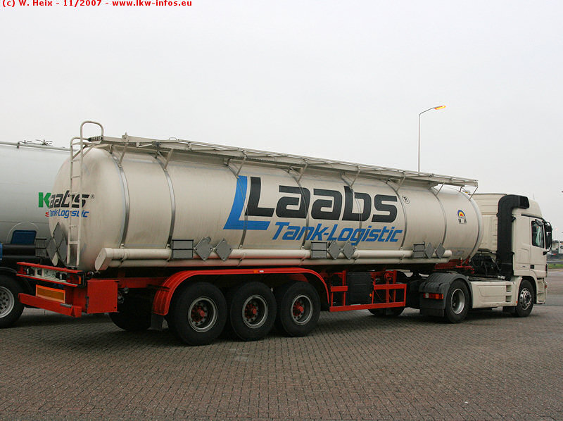 MB-Actros-MP2-Laabs-231107-03.jpg