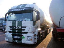 Iveco-Stralis-AT-II-440-S-42-Lanfer-Mittendorf-121210-01