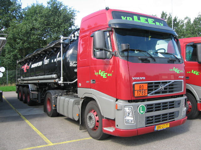 Volvo-FH12-380-vdLee-Bocken-030906-06.jpg - S. Bocken
