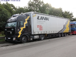 Iveco-Stralis-AS-440-S-45-Link-210808-01
