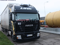 Iveco-Stralis-AS-II-440-S-45-Link-260309-01