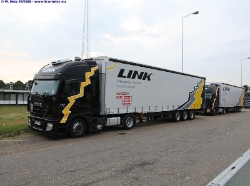 Iveco-Stralis-AS-II-440-S-45-Link-270608-01