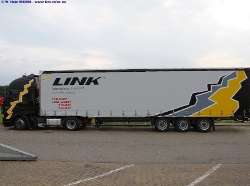 Iveco-Stralis-AS-II-440-S-45-Link-270608-04