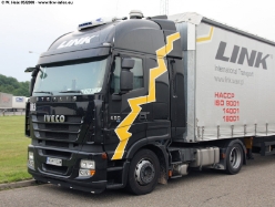 Iveco-Stralis-AS-II-440-S-45-Link-280508-01