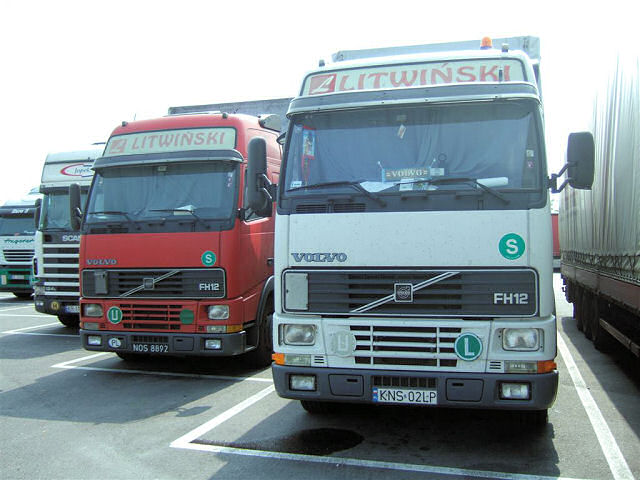 Volvo-FH12-380-Litwinski-Fustinoni-231106-04.jpg