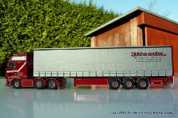 Tekno-Scania+Volvo-Weeda-241211-043