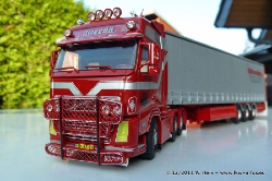 Tekno-Scania+Volvo-Weeda-241211-046