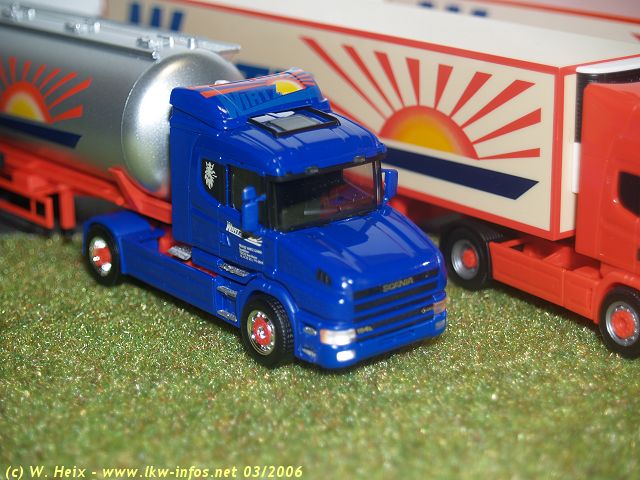 Scania-164-L-580-blau-Wirtz-040306-03.jpg