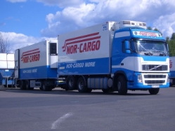 Volvo-FH12-460-Norcargo-Stober-281204-09