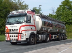 Volvo-FH12-420-Nord-Rolf-290705-02