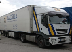 Iveco-Stralis-AS-Paconsa-Schiffner-020705-01