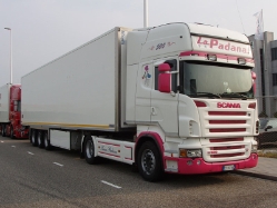 Scania-R-500-Padana-Holz-310807-04-IT