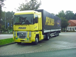 Renault-Magnum-Pekaes-Rolf-171004-1