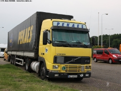 Volvo-FH12-380-Pekaes-280508-01