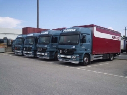 MB-Actros-1832-MP2-Planzer-Junco-301105-05